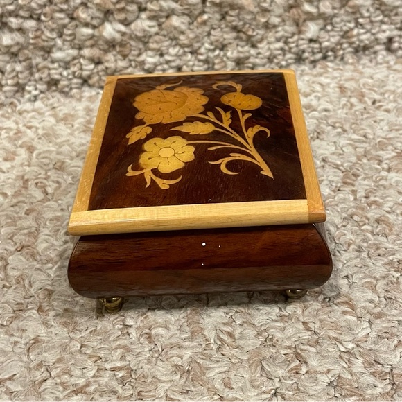 Reuge Vintage Inlay Wood “Ave Maria Gounod” Music Box - Picture 1 of 11